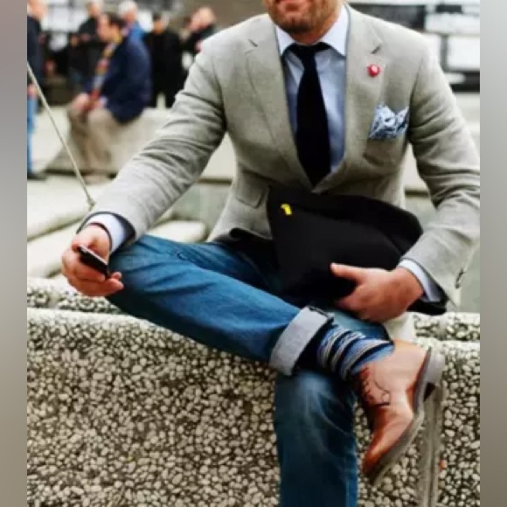 Gucci logo-debossed leather Derby shoes - Picture 3 of 12